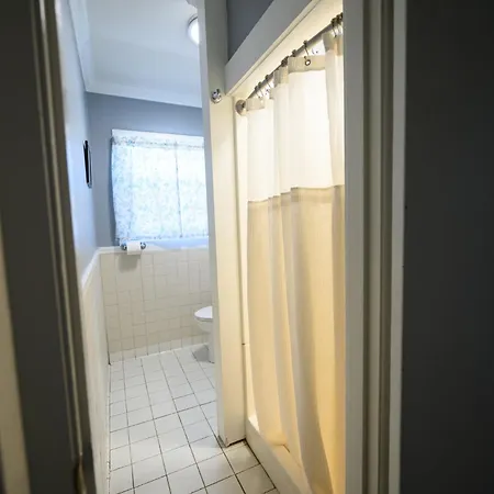 Turn On Inn Lake Village Room photo