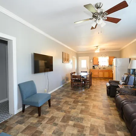 Turn On Inn Lake Village Room photo